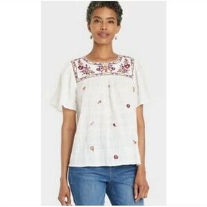 Knox Rose Ivory Floral Embroidered Top